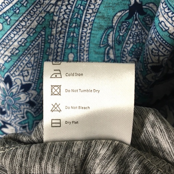 Miusey | Cowl Neck Paisley Tunic Top - Picture 10 of 12